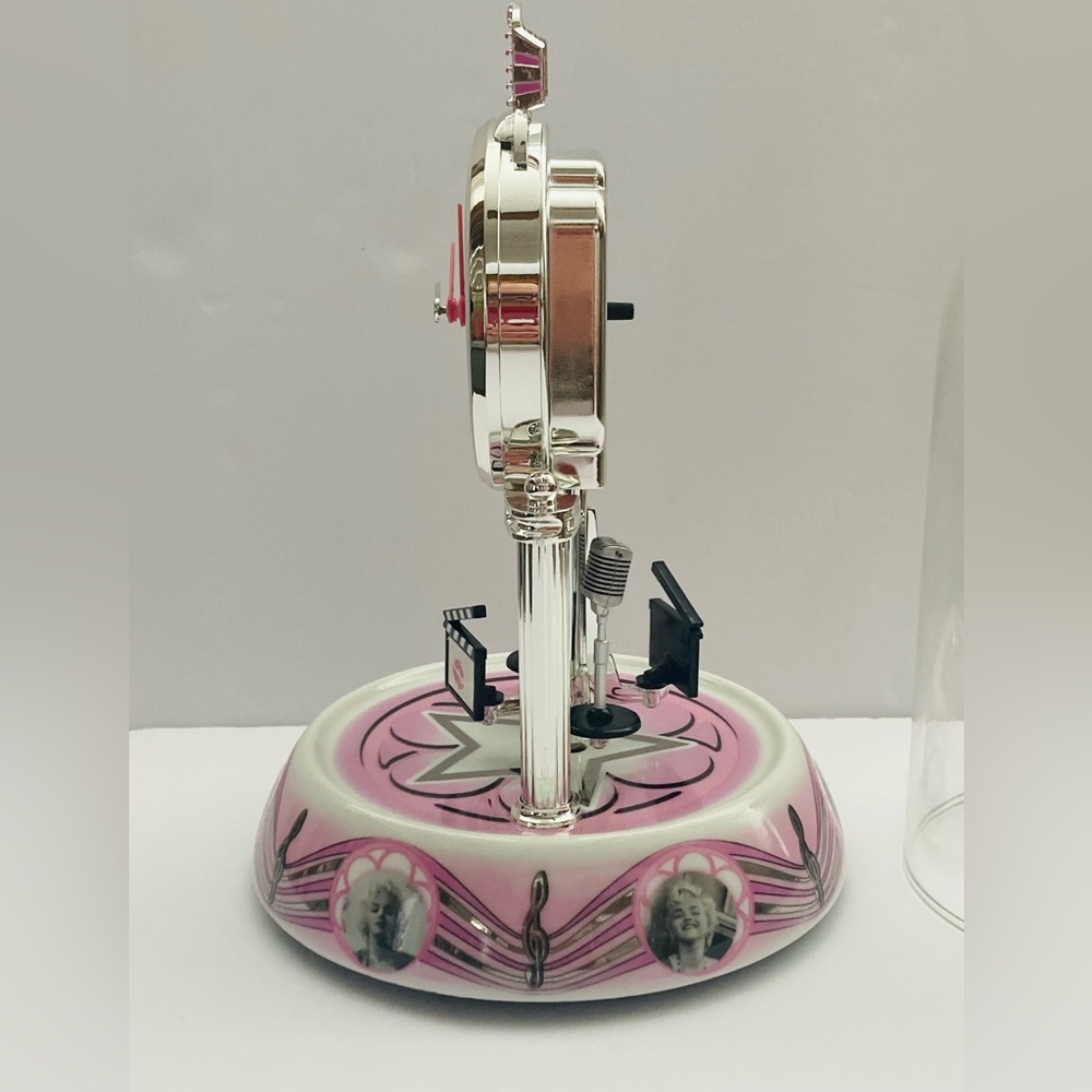 Vintage 2009 Marilyn Monroe Anniversary Porcelain Clock Rotating Pendulum/Dome - Picture 10 of 16